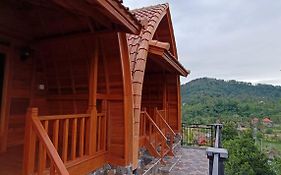 Giri Swari Homestay