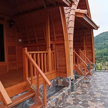 Giri Swari Homestay Sidemen  Exterior foto
